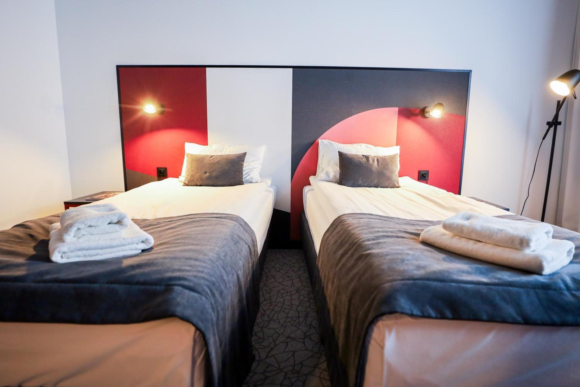 Arche Hotel Piła Extérieur photo